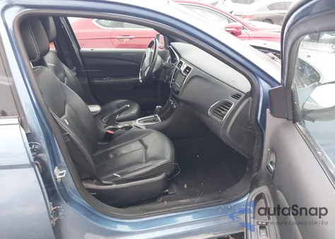 2011 Chrysler 200 Limited from USA, damaged, VIN 1C3BC2FG6BN582504